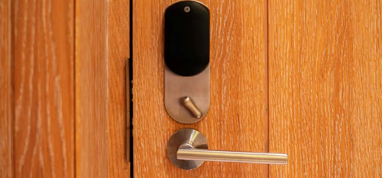 Automatic Locking Door Knob Carlsbad